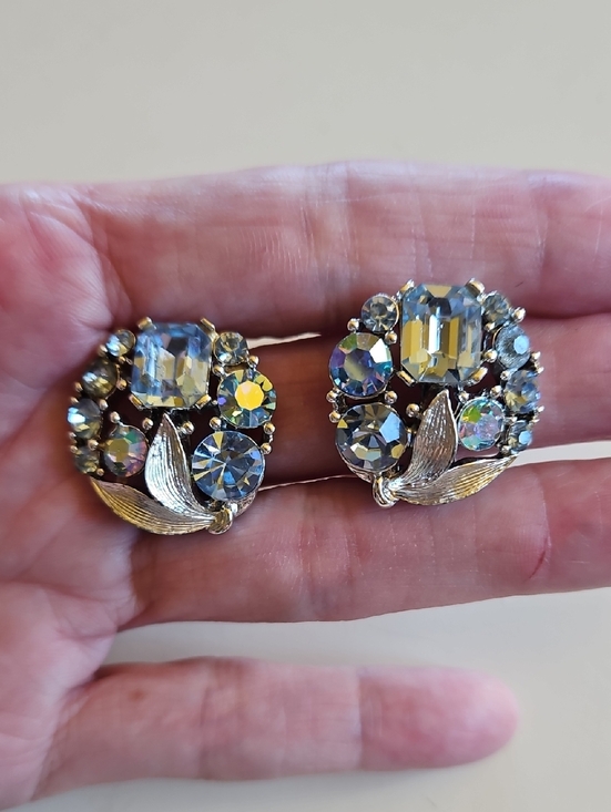 Lisner Jewelry Jewelry - LISNER Brushed Silver-Tone Blue AB Rhinestone Cluster Clip-On Earrings Stunning!